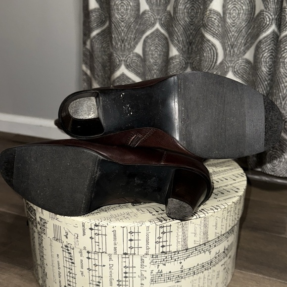 Eddie Bauer Made in Italy Heeled Leather Boots SZ7 Wide Calf - Picture 6 of 7